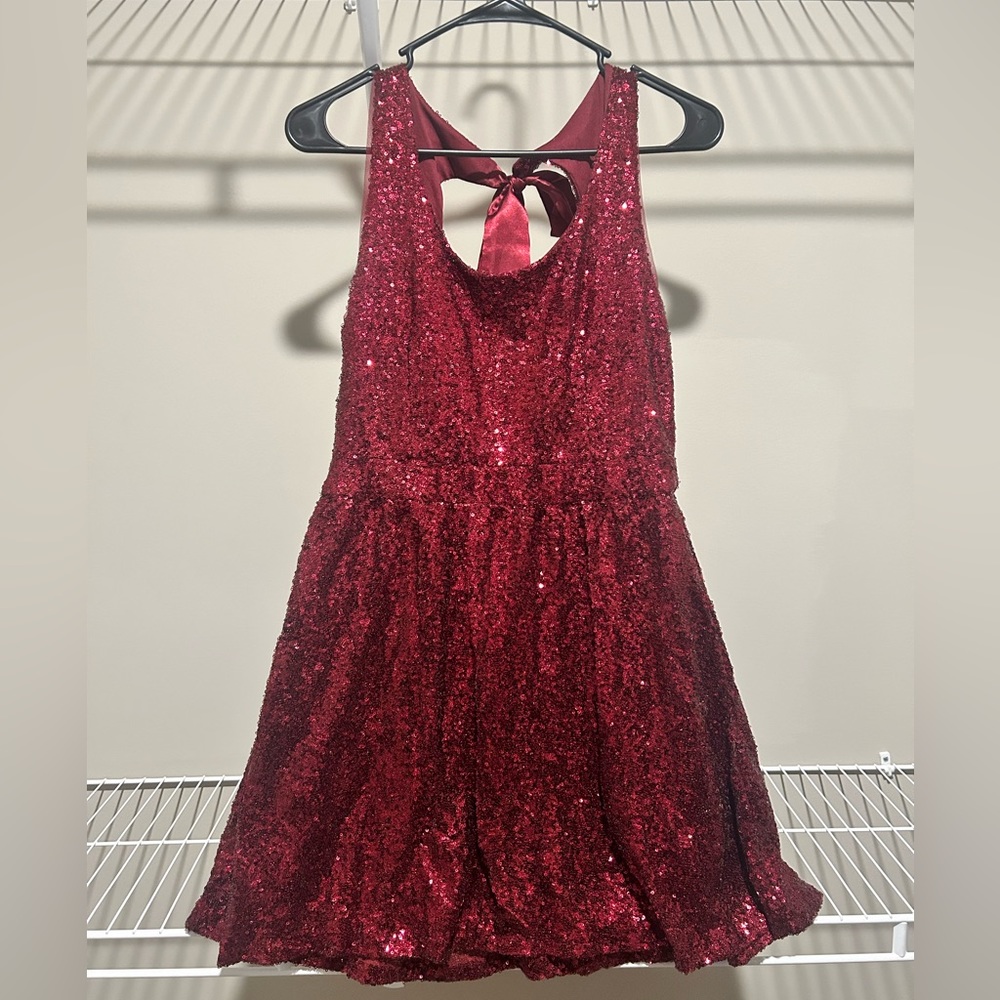 Macys B. Darlin sequin burgundy dress. Size 11/12